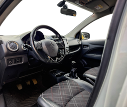 Mitsubishi Space star lleno