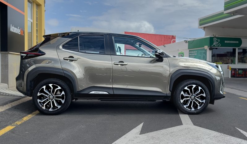 TOYOTA YARIS CROSS lleno