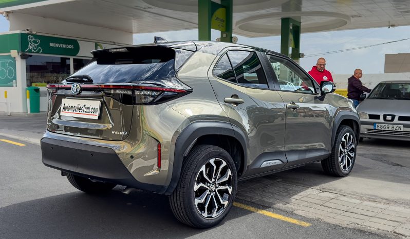 TOYOTA YARIS CROSS lleno