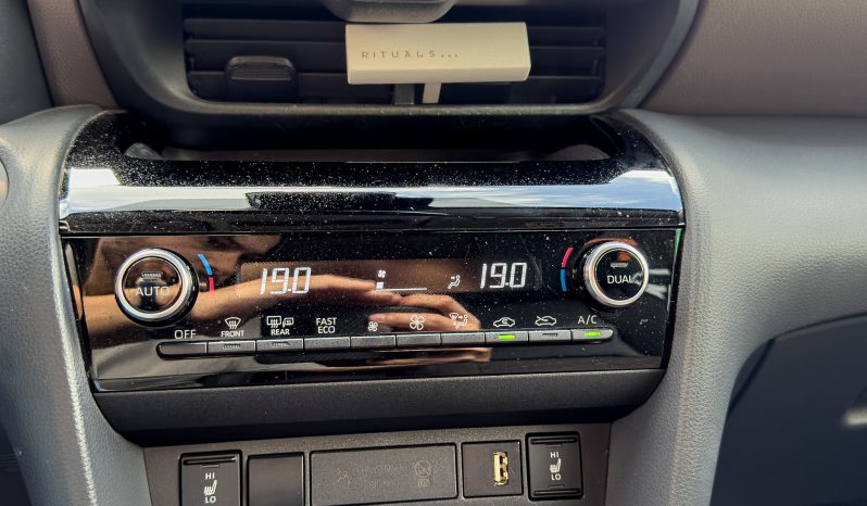 TOYOTA YARIS CROSS lleno