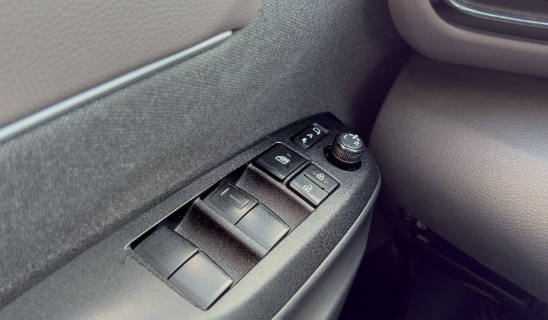 TOYOTA YARIS CROSS lleno