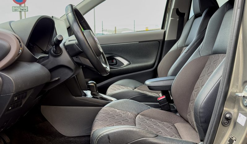 TOYOTA YARIS CROSS lleno