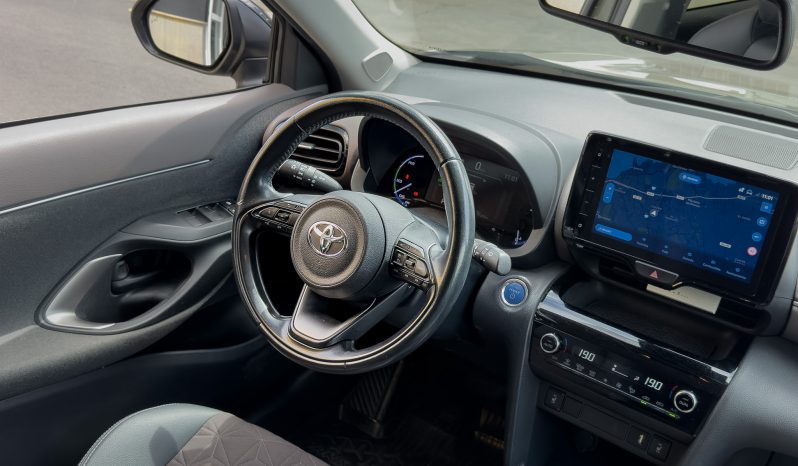 TOYOTA YARIS CROSS lleno