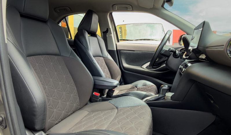 TOYOTA YARIS CROSS lleno